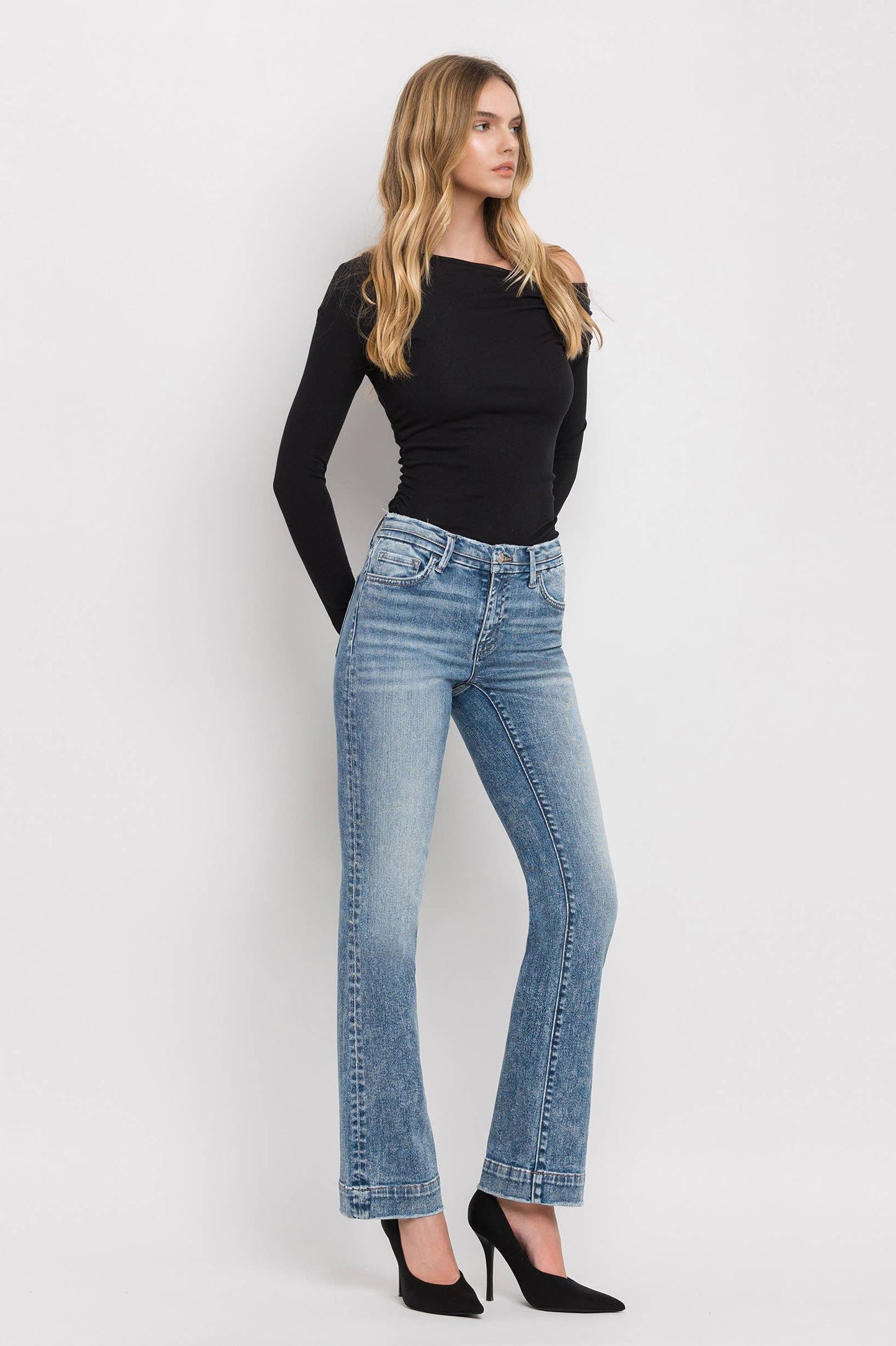 Mid Rise Seamless Waistband Bootcut Jeans