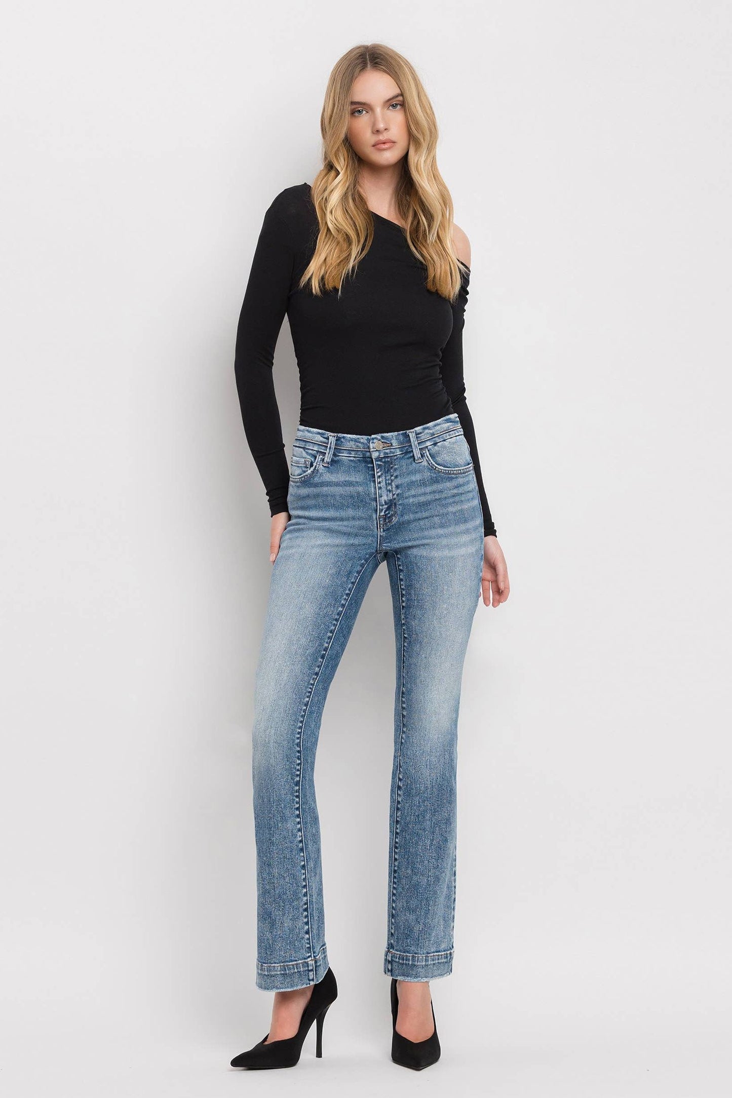 Mid Rise Seamless Waistband Bootcut Jeans