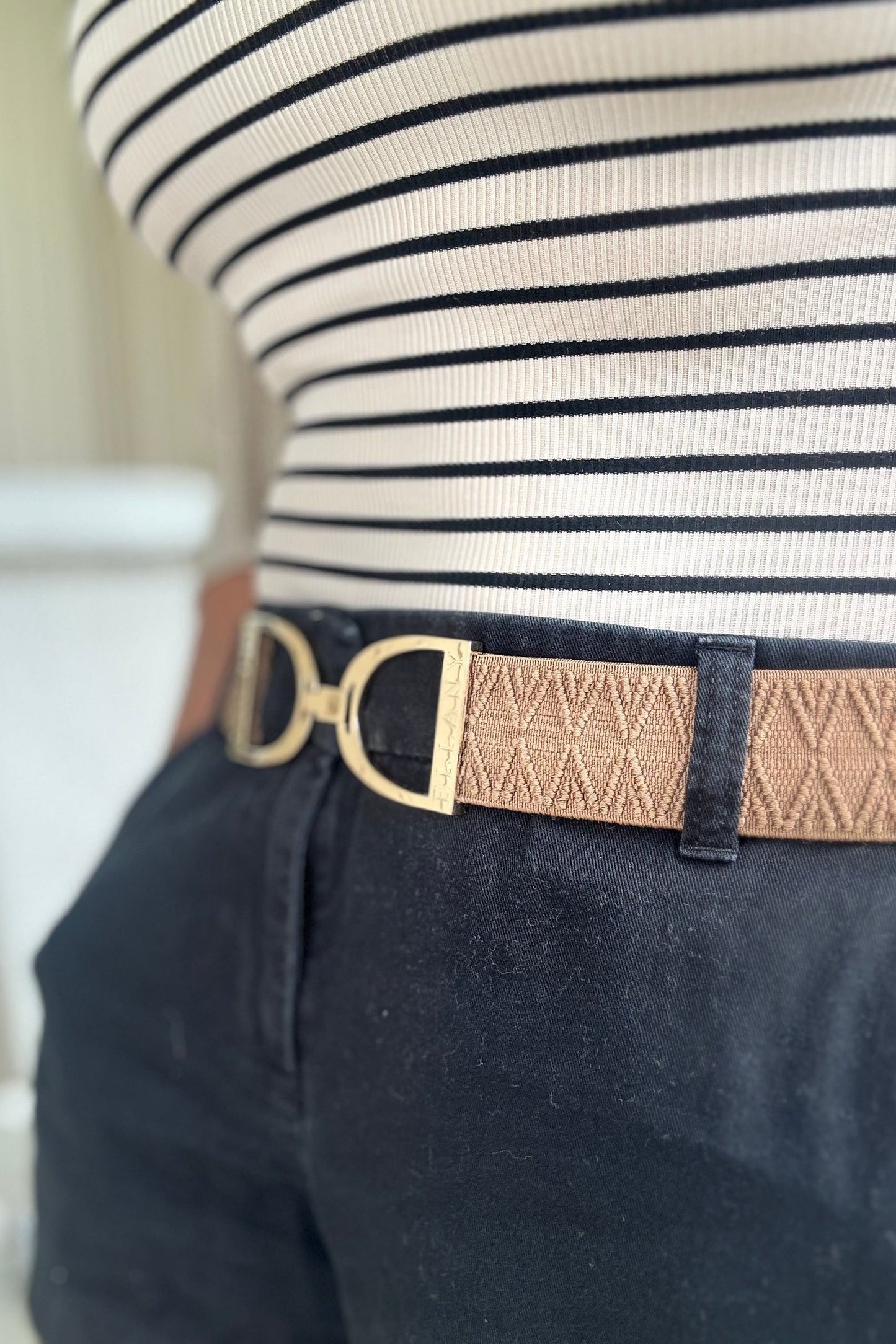 Ellany Caramel Dante - 1.5" Gold Stirrup Elastic Belt