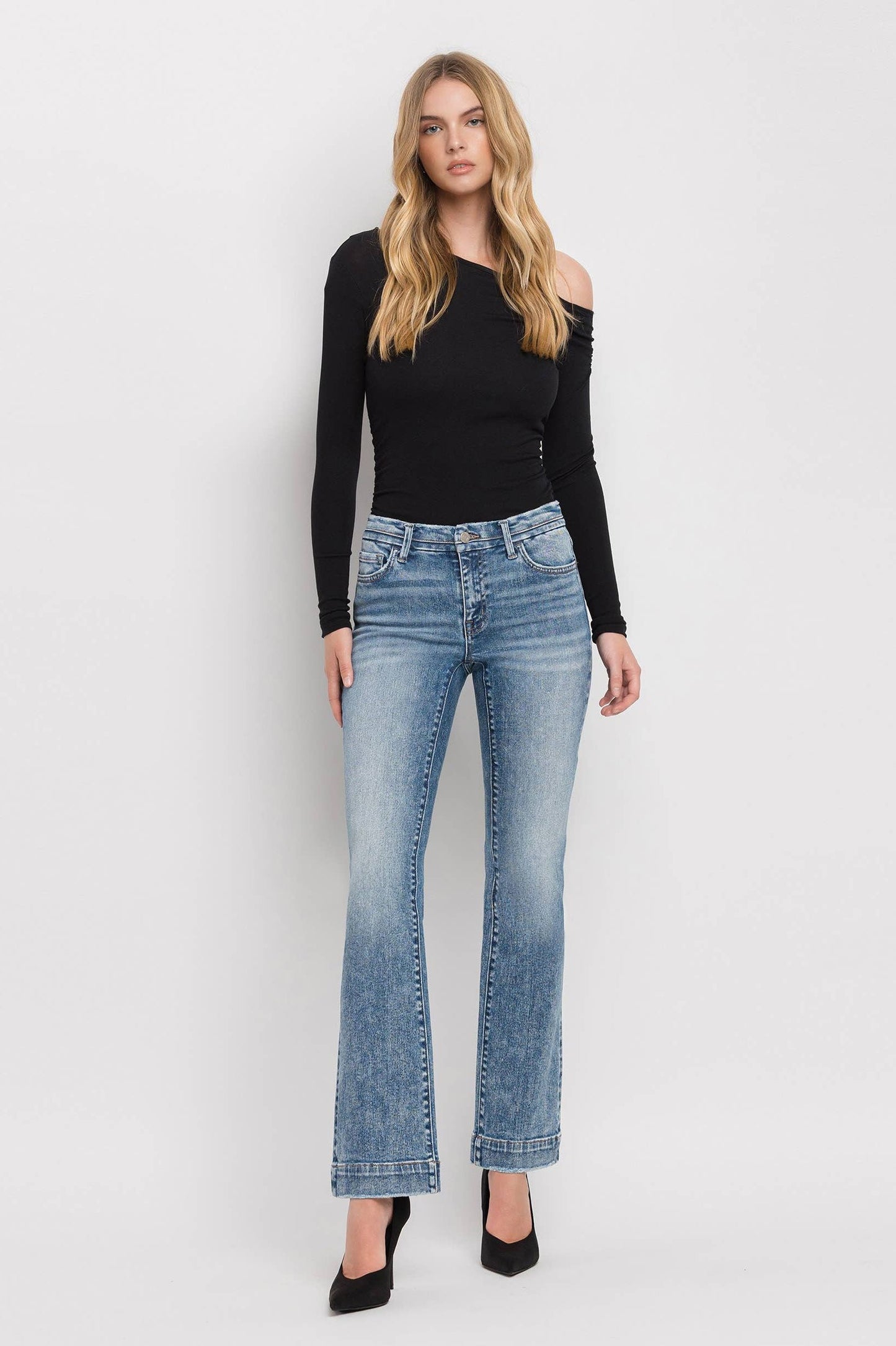 Mid Rise Seamless Waistband Bootcut Jeans
