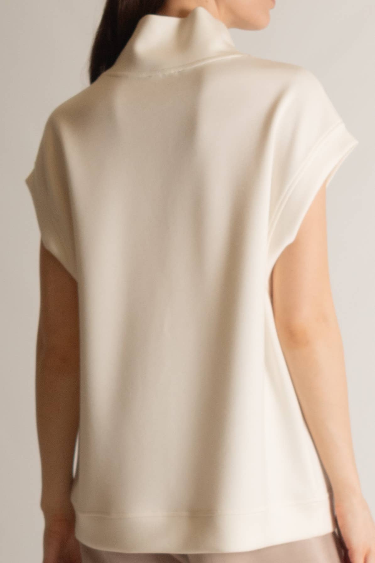 Sutton Modal Top