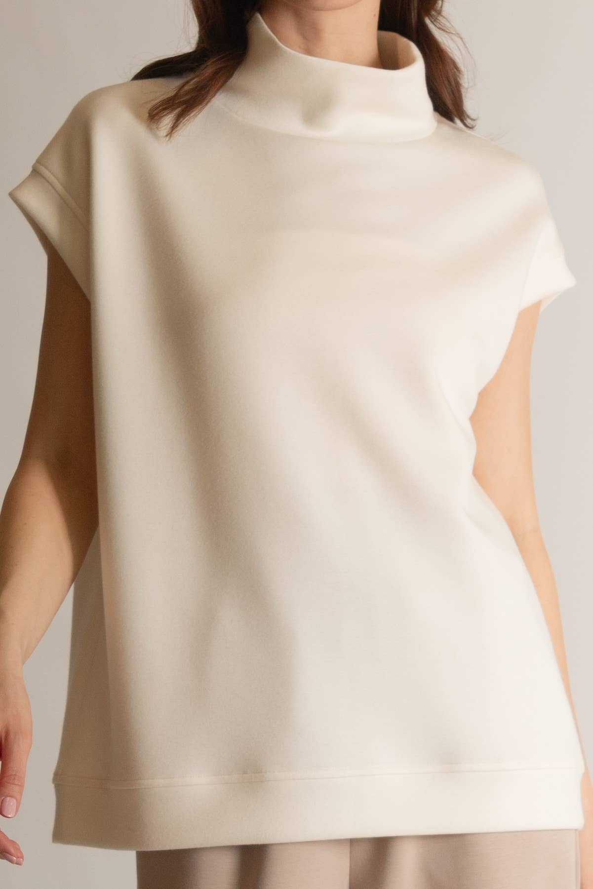 Sutton Modal Top