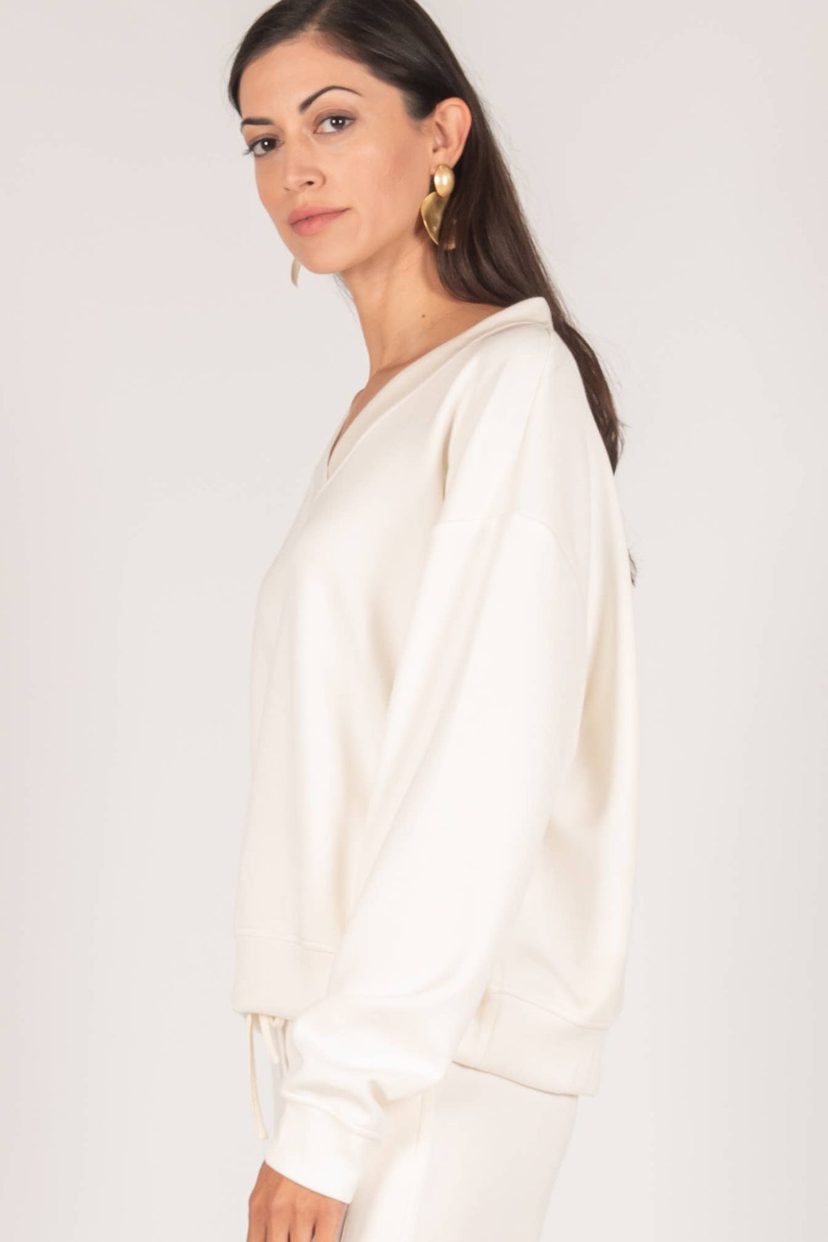 Tessa Scuba Modal V-Neck Pullover