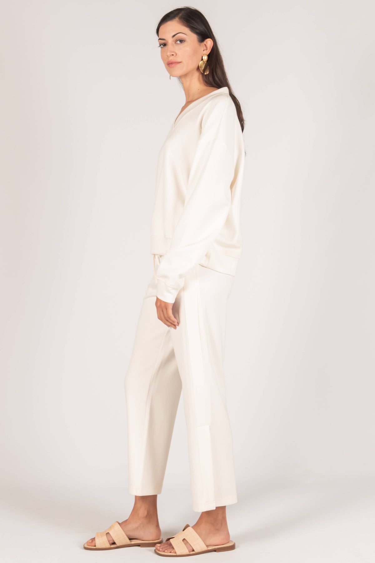 Tessa Scuba Modal V-Neck Pullover